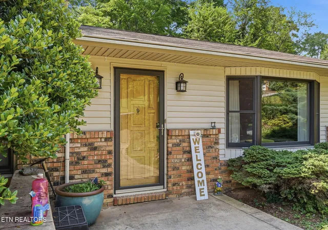 1st image of 126 Westwood Dr, Clinton, TN 37716 | MLS# 1345403