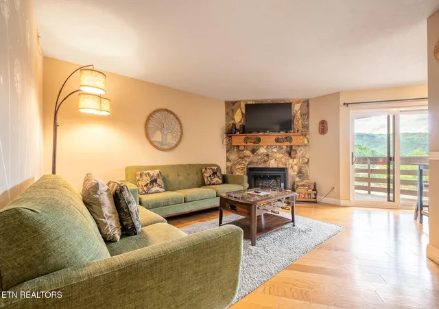 Homes for sale in Gatlinburg, TN | 616 Turkey Nest Rd #UNIT 206, Gatlinburg, TN 37738 | MLS# 1345613