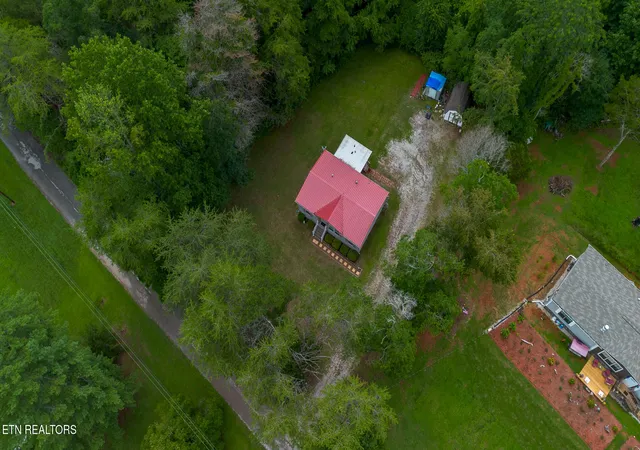 3rd image of 225 Sunset View Dr, Kingston, TN 37763 | MLS# 1345359