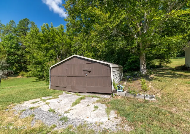 Photo 3 of Single family home for sale at 2305 Smith School Rd, Knoxville, TN 37914 | MLS# 1345367 | Listing updated on 2026-09-07