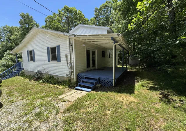 Homes for sale in Oneida, TN | 125 Walnut Lane Lane, Oneida, TN 37841 | MLS# 1345407