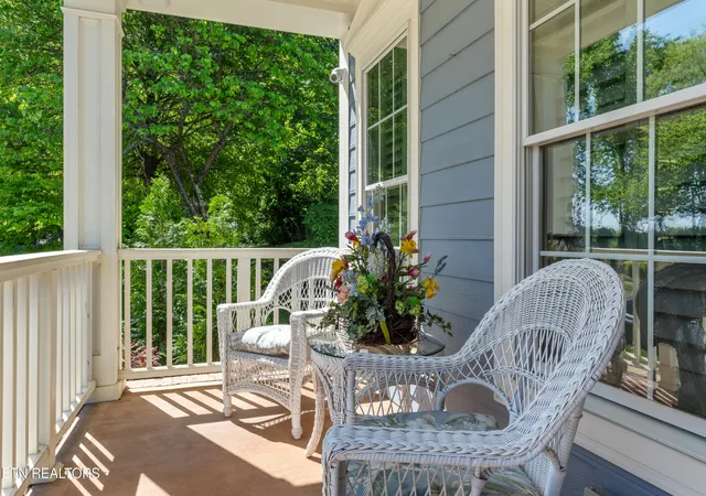 Photo 4 of Sale Pending at 551 Colonial Ridge Ln, Farragut, TN 37934 | MLS# 1345925 | Listing updated on 2026-09-14