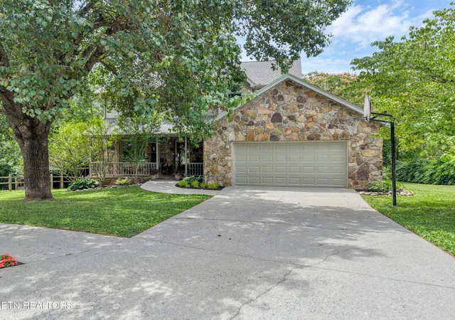 1st image of 839 Somerset Dr, Maryville, TN 37803 | MLS# 1345466