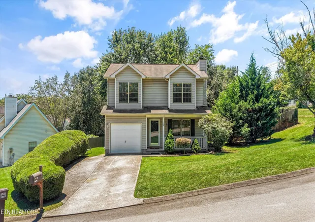 Homes for sale in Powell, TN | 3701 Holgate Ln, Powell, TN 37849 | MLS# 1345447