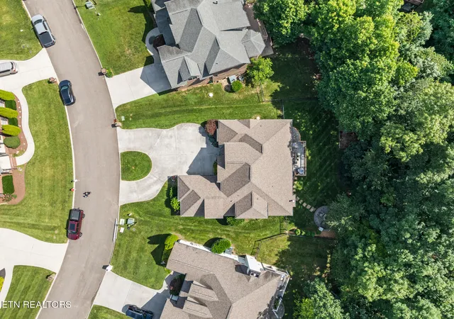 3rd image of 712 Bent Ridge Ln, Knoxville, TN 37922 | MLS# 1345444