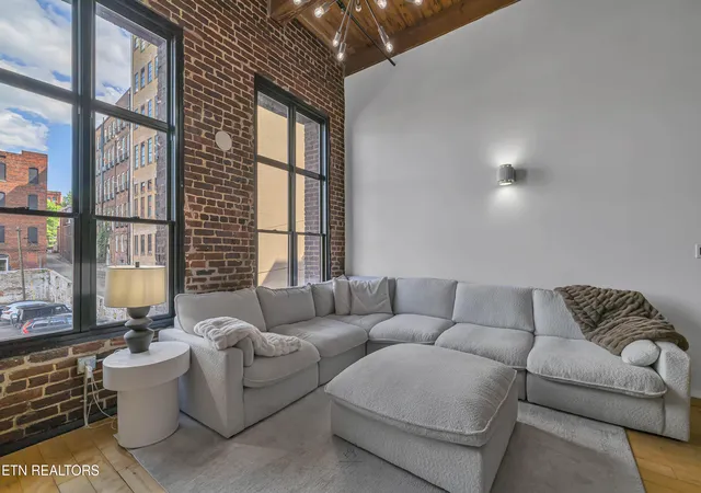 4th image of 220 W Jackson Ave #102, Knoxville, TN 37902 | MLS# 1345478