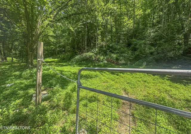 3rd image of 9109 Pickens Gap Rd, Knoxville, TN 37920 | MLS# 1345636