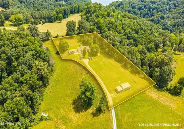 2nd image of 1476 Flat Hollow Rd, Speedwell, TN 37870 | MLS# 1348193