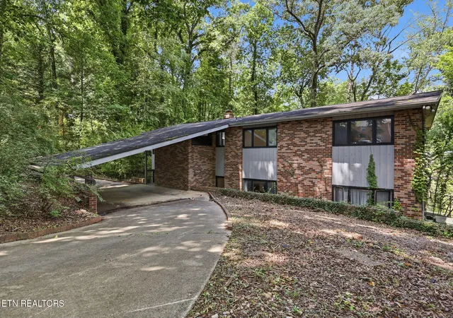 1st image of 114 Balboa Cir, Oak Ridge, TN 37830 | MLS# 1346325