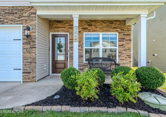 Homes for sale in Knoxville, TN | 348 Hayley Marie Ln, Knoxville, TN 37920 | MLS# 1345637