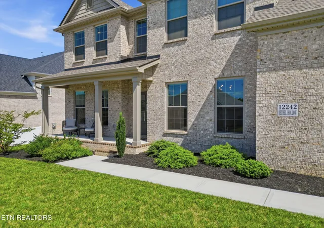 Photo 3 of Single family home for sale at 12242 Bethel Holw Dr, Knoxville, TN 37932 | MLS# 1347077 | Listing updated on 2026-09-22