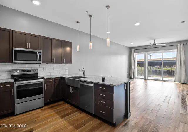 2nd image of 333 W Depot Ave #212, Knoxville, TN 37917 | MLS# 1346858