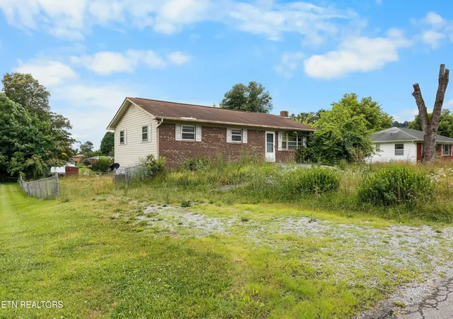 Homes for sale in Bean Station, TN | 296 Campbell Dr, Bean Station, TN 37708 | MLS# 1347107