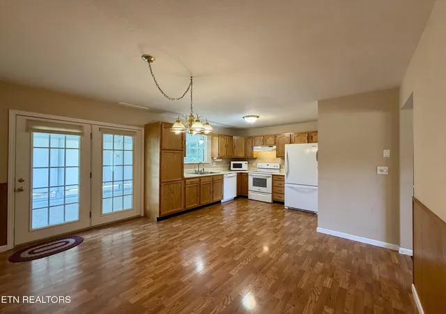 Homes for sale in Jacksboro, TN | 187 Crowley Cir, Jacksboro, TN 37757 | MLS# 1345856