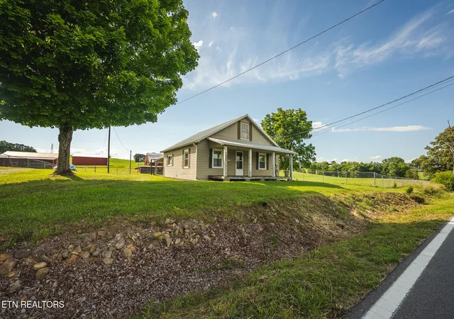 Homes for sale in Whitesburg, TN | 1630 115Ac Silver City Rd, Whitesburg, TN 37891 | MLS# 1346175