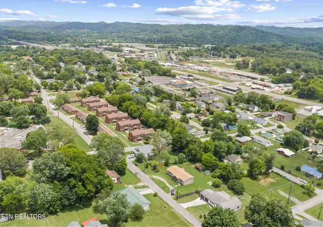 Homes for sale in Clinton, TN | 707 Mcadoo St, Clinton, TN 37716 | MLS# 1345691