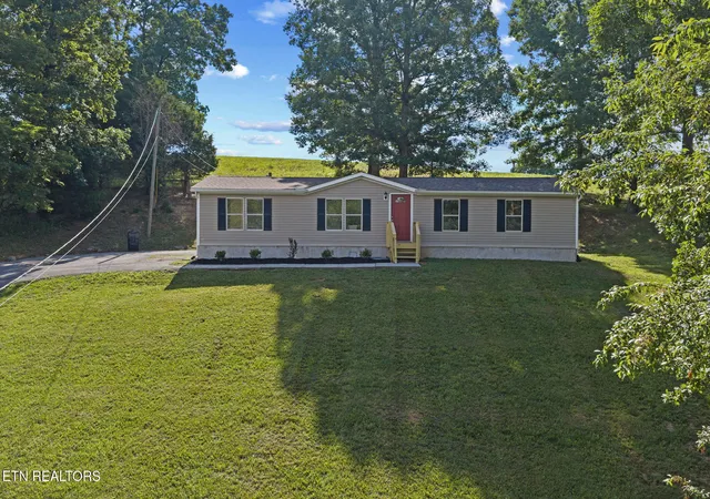 Homes for sale in Morristown, TN | 2132 Pryors Passing, Morristown, TN 37813 | MLS# 1345695
