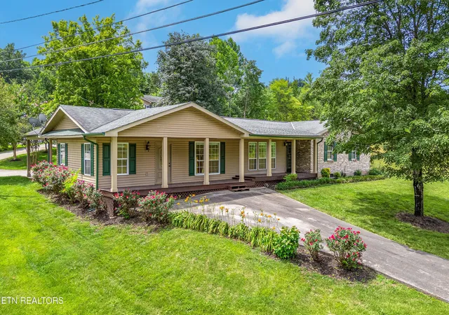 Homes for sale in Maynardville, TN | 409 Pine St, Maynardville, TN 37807 | MLS# 1345790