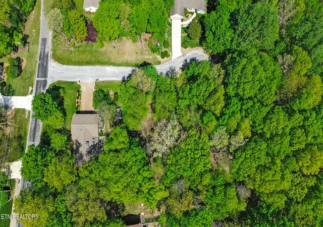 Photo 2 of Single family home for sale at 12 / 14 Ridge Crst Cir, Fairfield Glade, TN 38558 | MLS# 1345589 | Listing updated on 2026-09-21