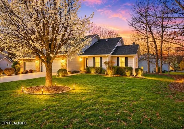 Homes for sale in Fairfield Glade, TN | 12 / 14 Ridge Crest Cir, Fairfield Glade, TN 38558 | MLS# 1345589