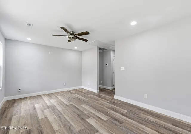 Photo 3 of Single family home for sale at 134 Houston Ave, Oak Ridge, TN 37830 | MLS# 1347895 | Listing updated on 2026-09-19