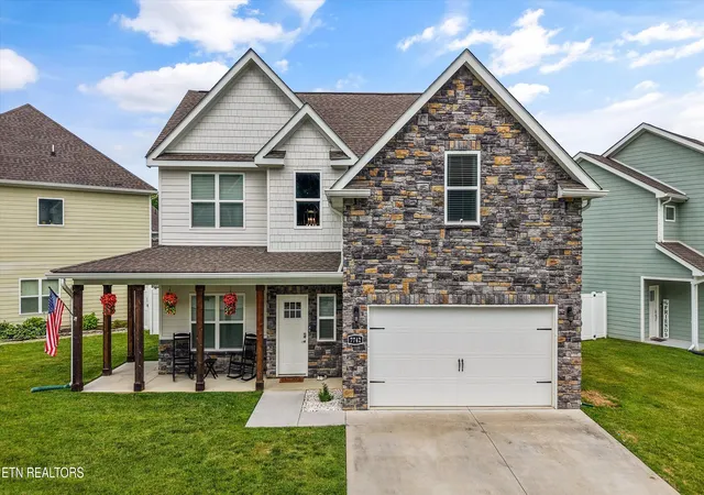 Homes for sale in Knoxville, TN | 7742 Train Station Wy, Knoxville, TN 37931 | MLS# 1345665