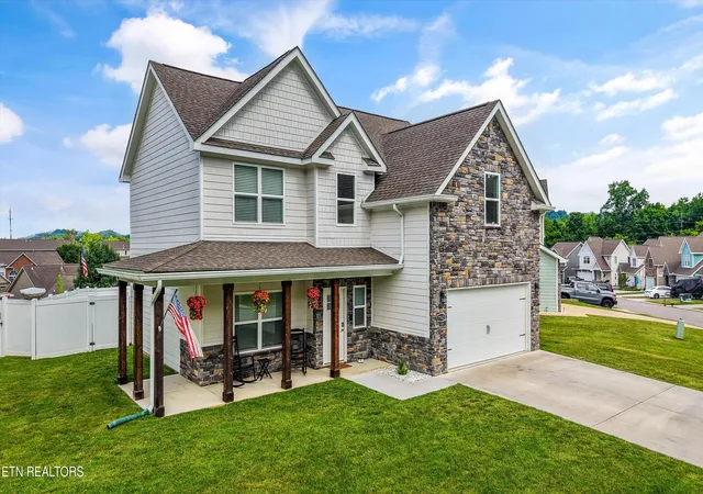 Homes for sale in Knoxville, TN | 7742 Train Station Wy, Knoxville, TN 37931 | MLS# 1345665