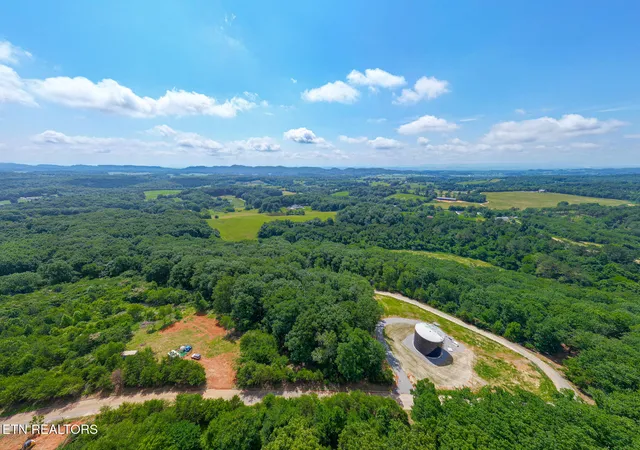 Homes for sale in Sweetwater, TN | Poplar Dr, Sweetwater, TN 37826 | MLS# 1345655