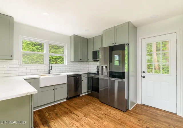 5th image of 218 Jerry Ln, Knoxville, TN 37920 | MLS# 1345947