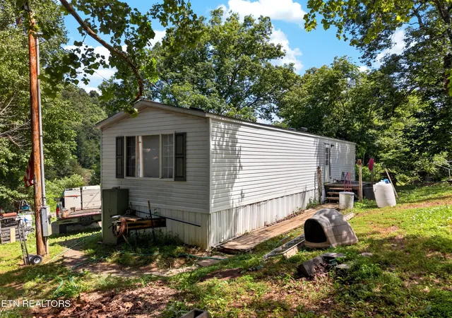 Homes for sale in Thorn Hill, TN | 2087 Bullen Valley Rd, Thorn Hill, TN 37881 | MLS# 1345614