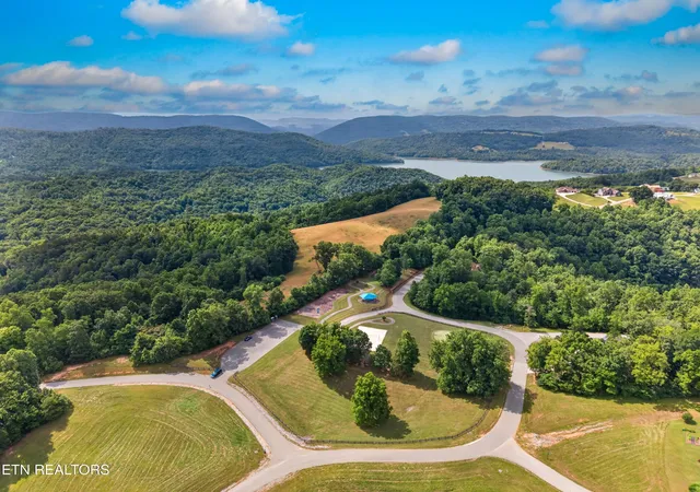 Homes for sale in New Tazewell, TN | Silver Tr, New Tazewell, TN 37825 | MLS# 1345633