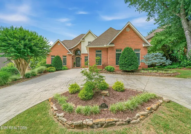 Photo 2 of Sale Pending at 9627 Mariners Point, Knoxville, TN 37922 | MLS# 1345657 | Listing updated on 2026-08-19