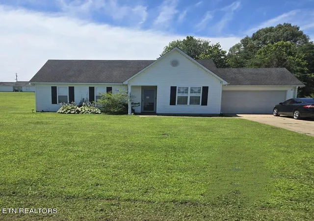 Homes for sale in Oakfield, TN | 150 Bald Eagle Run, Oakfield, TN 38362 | MLS# 1345719