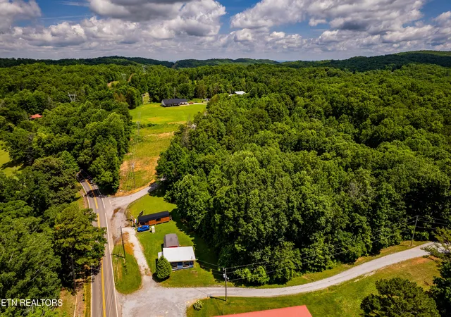 Homes for sale in Tellico Plains, TN | 10905 New Hwy 68, Tellico Plains, TN 37385 | MLS# 1346391