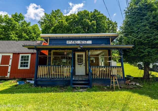 Homes for sale in Tellico Plains, TN | 10905 New Hwy 68, Tellico Plains, TN 37385 | MLS# 1346391