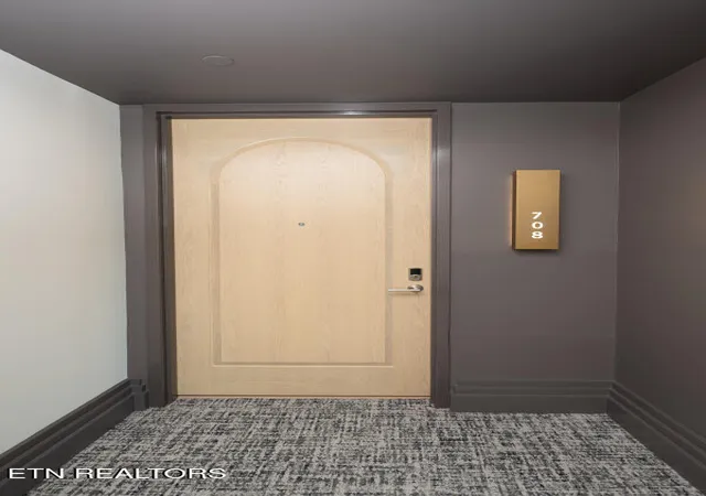 5th image of 122 Stadium Wy, Knoxville, TN 37915