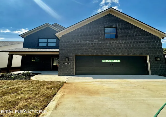 Homes for sale in Knoxville, TN | 2587 Marshall Pass Rd, Knoxville, TN 37932 | MLS# 1345663