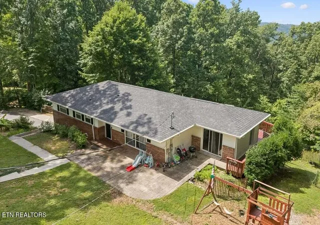 4th image of 103 Morgan Rd, Oak Ridge, TN 37830 | MLS# 1345684