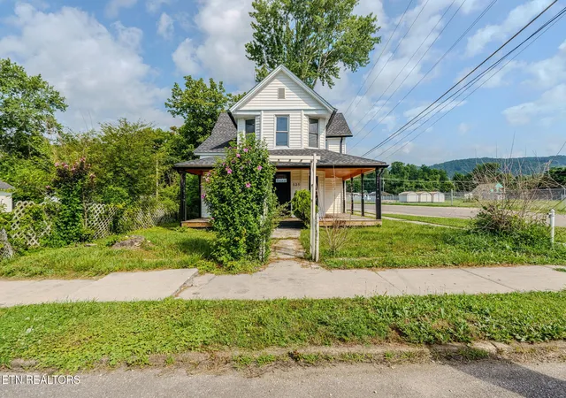 Homes for sale in Rockwood, TN | 125 N Chamberlain Ave, Rockwood, TN 37854 | MLS# 1346954