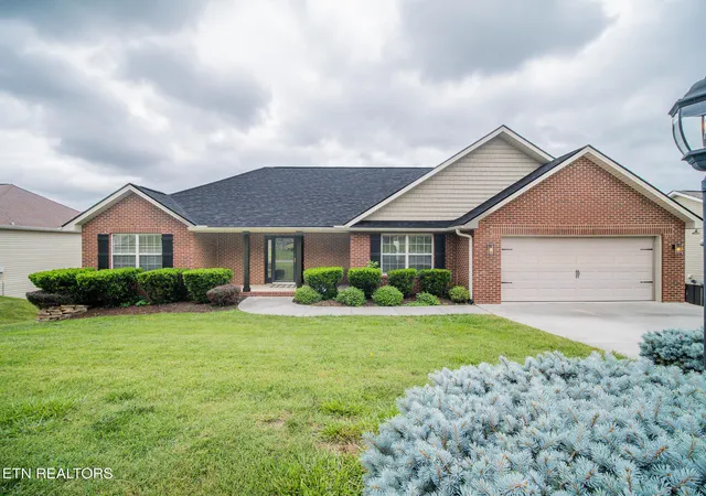 Photo 1 of Single family home for sale at 8113 Cambridge Gables Ln, Knoxville, TN 37938 | MLS# 1345697 | Listing updated on 2026-09-05