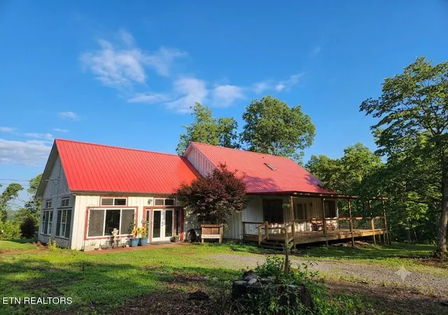 Homes for sale in Robbins, TN | 141 Central Ave, Robbins, TN 37852 | MLS# 1345793