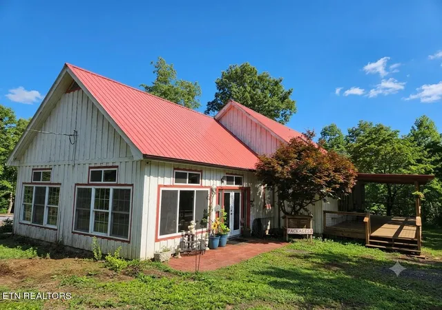 Homes for sale in Robbins, TN | 141 Central Ave, Robbins, TN 37852 | MLS# 1345793