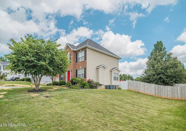 4th image of 7604 Shadewell Dr, Knoxville, TN 37938 | MLS# 1345712
