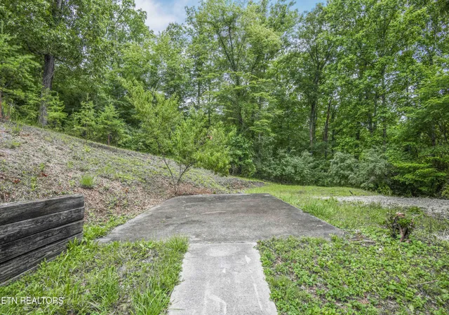 Homes for sale in Jacksboro, TN | 285 Vanover Ln, Jacksboro, TN 37757 | MLS# 1345704