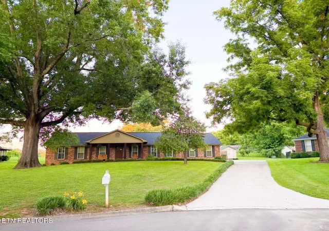 26th image of 2128 Buckingham Cir, Maryville, TN 37803 | MLS# 1345703