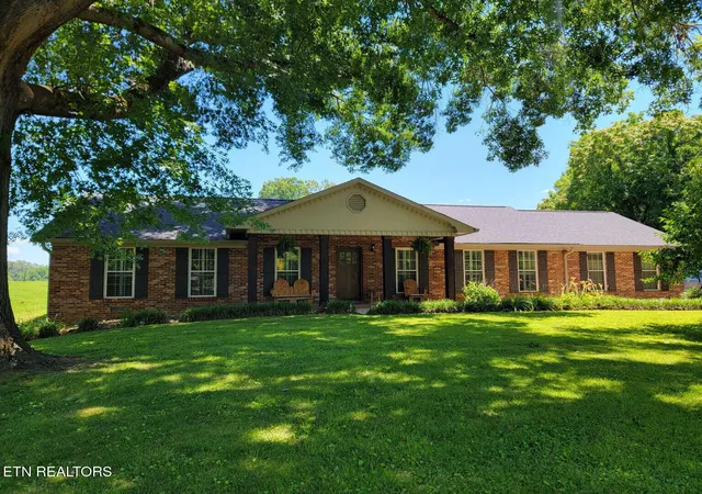 2nd image of 2128 Buckingham Cir, Maryville, TN 37803 | MLS# 1345703