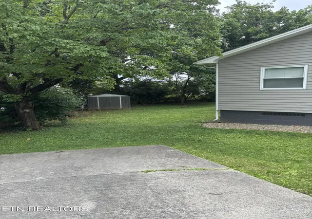 Homes for sale in Oak Ridge, TN | 107 Porter Rd, Oak Ridge, TN 37830 | MLS# 1345832