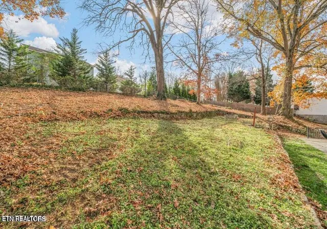 21st image of 314 W Young High Pike, Knoxville, TN 37920 | MLS# 1345882