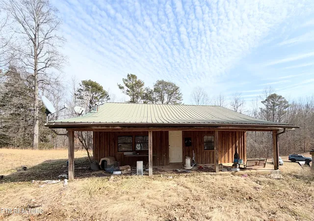 Homes for sale in Speedwell, TN | 124 Sleepy Hollow Rd, Speedwell, TN 37870 | MLS# 1345705