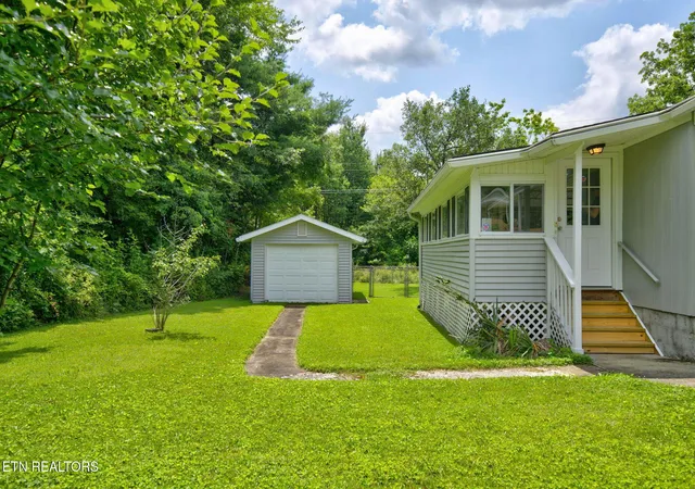 Homes for sale in Crossville, TN | 809 Spokane Ln, Crossville, TN 38572 | MLS# 1346220